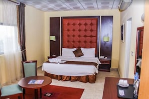 Décoration personnalisée, ameublement personnalisé, bureau