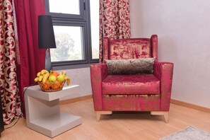 Classic Studio, 1 Bedroom | Living area | 75-inch flat-screen TV with cable channels, TV - Le 135 appart hotel (Casablanca)