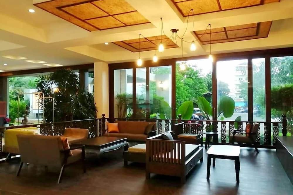 Nana Buri Hotel