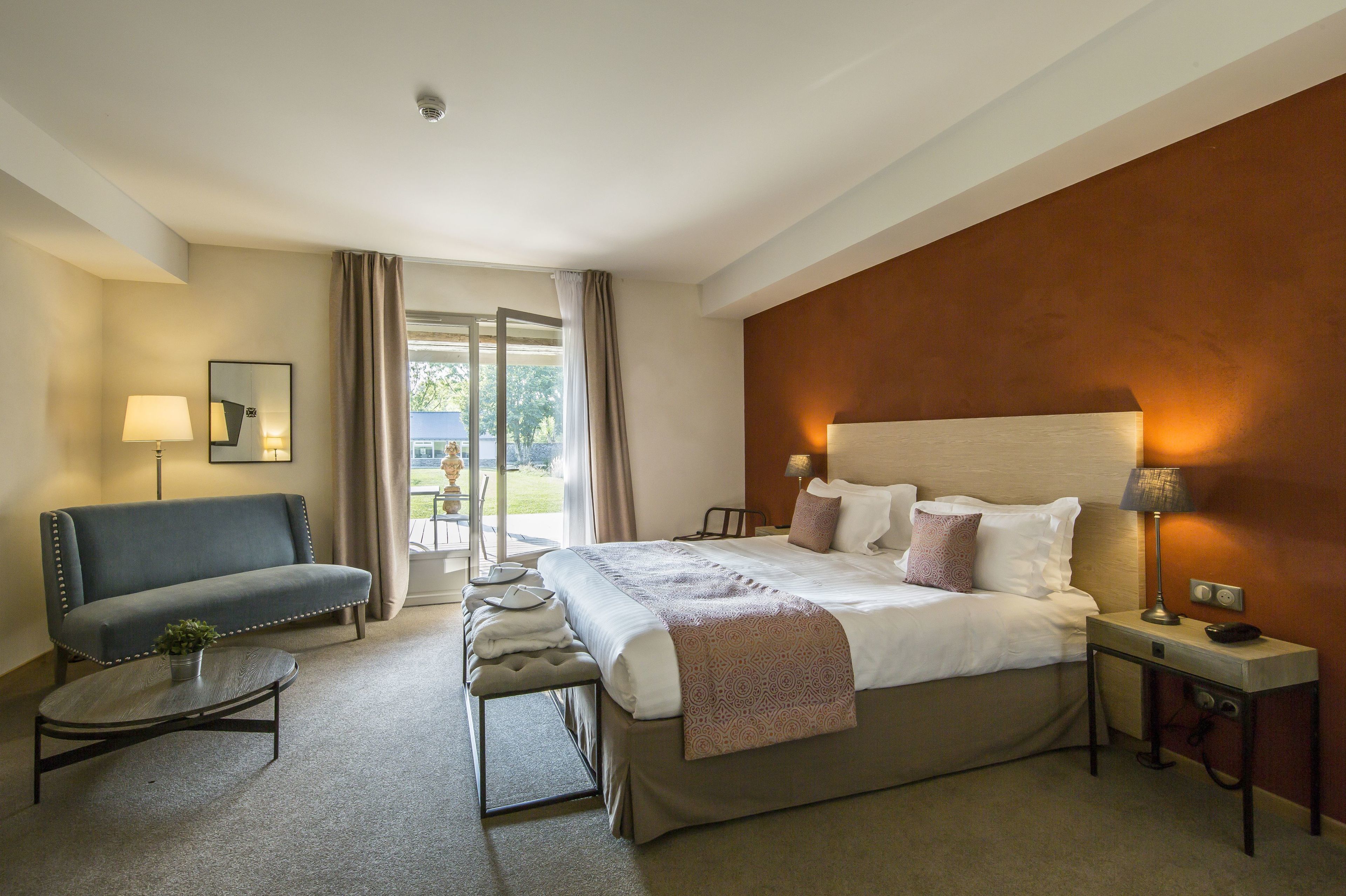 superior double room, poolside | premium bedding, in-room safe, desk, soundproofing