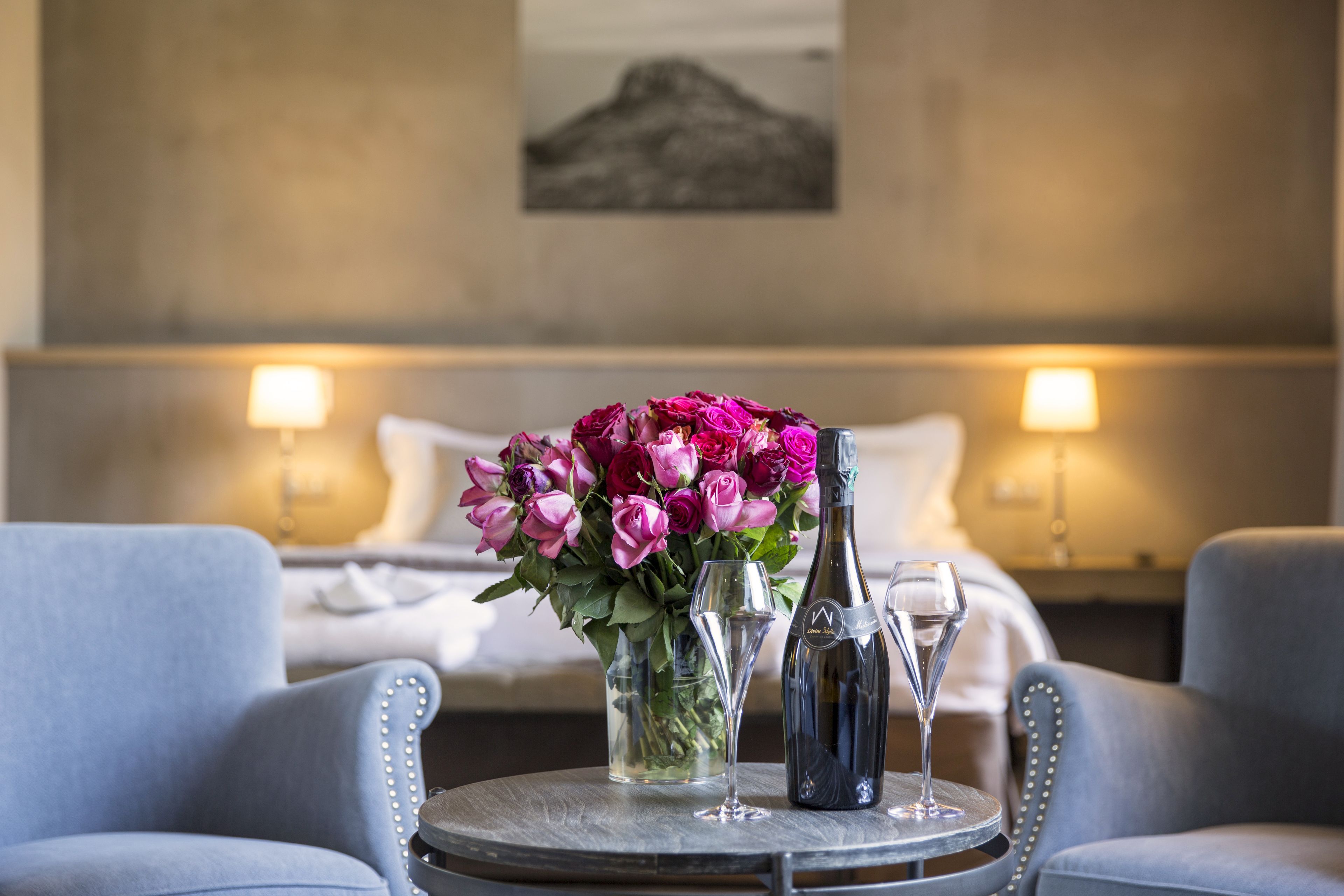 junior suite | premium bedding, in-room safe, desk, soundproofing