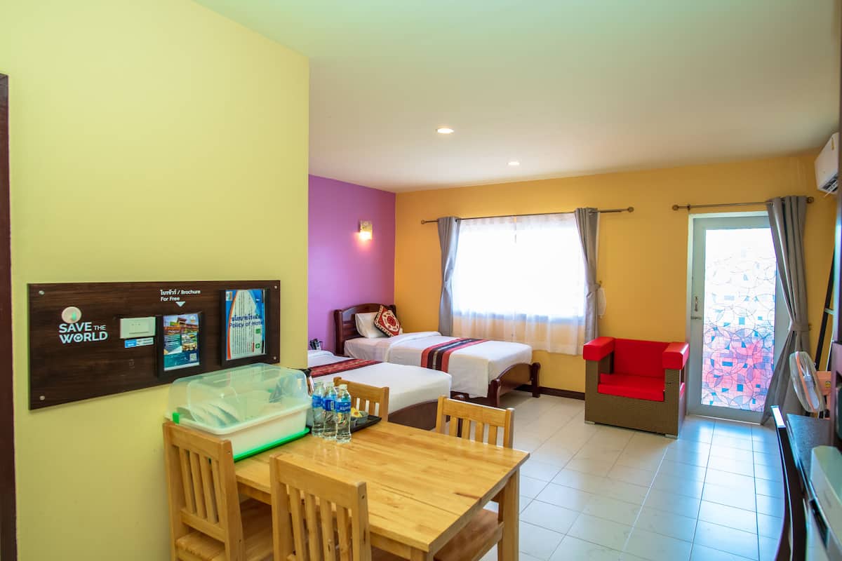 1 bedroom, in-room safe, blackout drapes, free WiFi