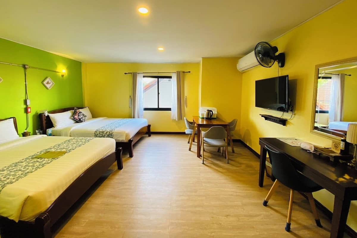 1 bedroom, in-room safe, blackout drapes, free WiFi