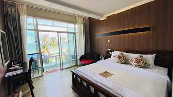 Coffres-forts dans les chambres, rideaux occultants, Wi-Fi gratuit