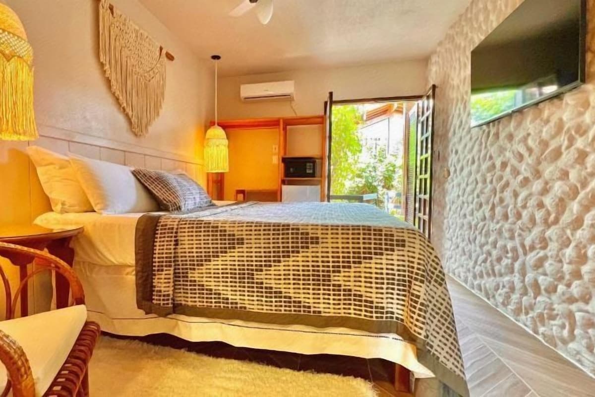 Sábanas de algodón egipcio, ropa de cama de alta calidad y minibar 