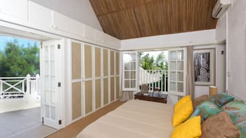 Standard Villa, 6 Bedrooms, Ocean View | 6 bedrooms, in-room safe, free WiFi