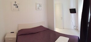 Habitación doble, baño privado | Vistas desde la habitación