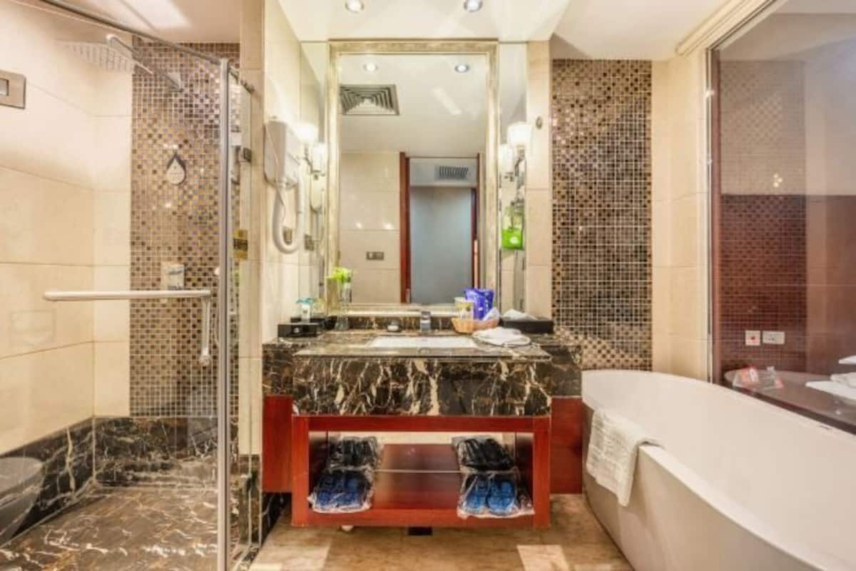 Internet, alarm clocks