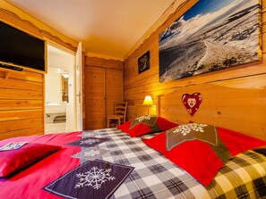 Quadruple Room, Private Bathroom | Miscellaneous - Auberge de Liézey (Liezey)
