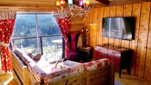 Sviitti, oma kylpyhuone | Wi-Fi