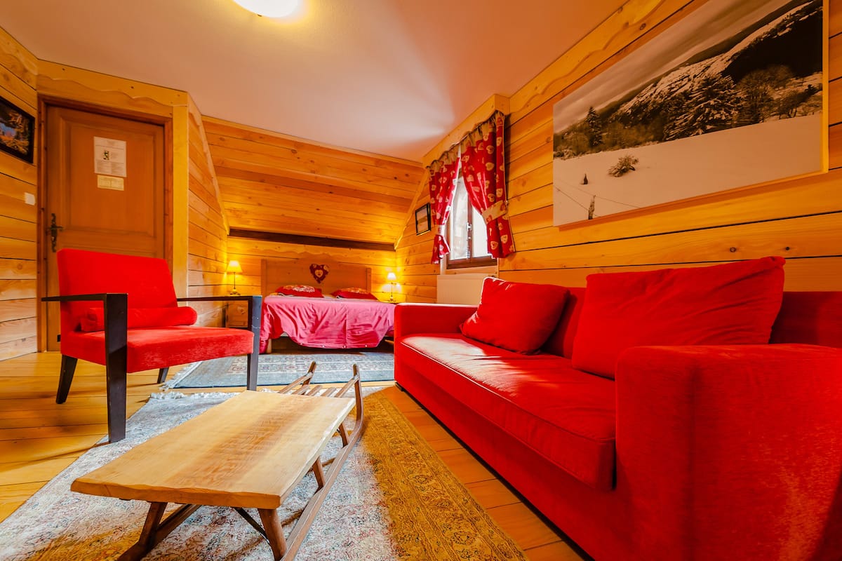 Standard Quadruple Room, Private Bathroom | 1 bedroom, WiFi