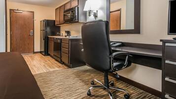 Desk, iron/ironing board, free WiFi, bed sheets