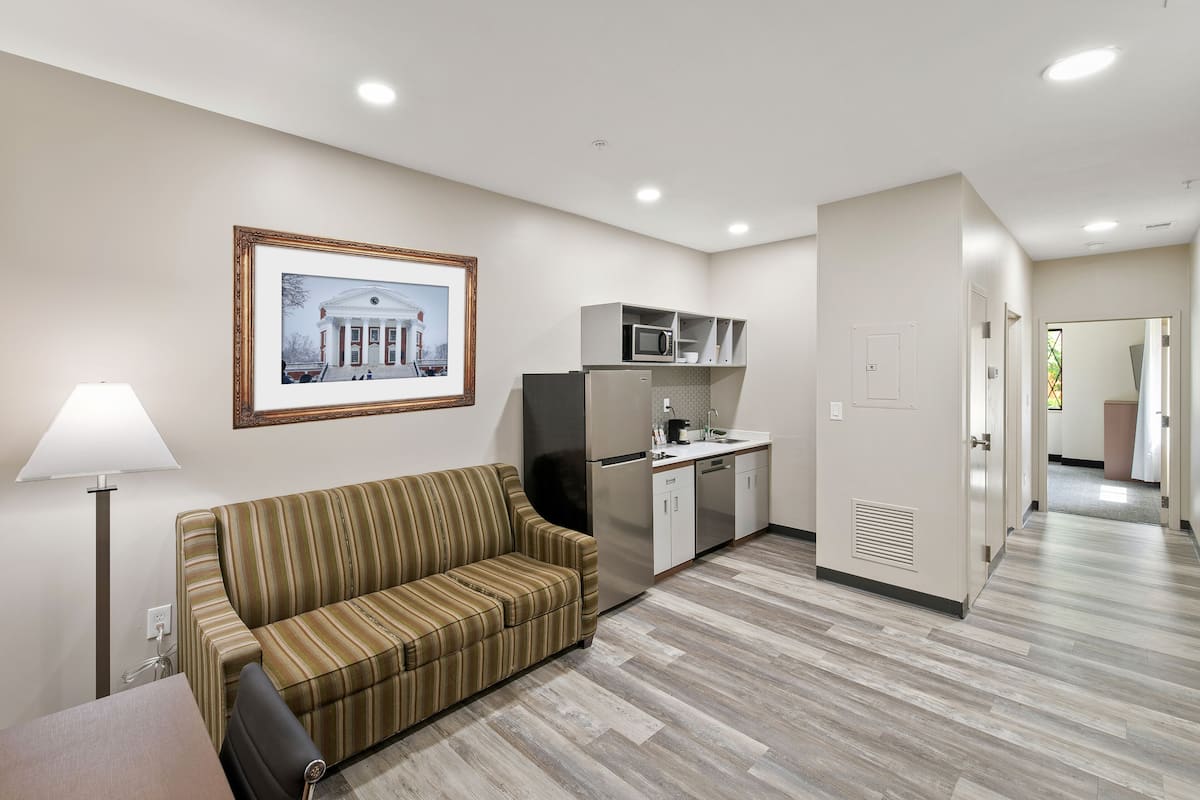 Suite, 1 King Bed with Sofa bed | 1 bedroom, desk, laptop workspace, soundproofing
