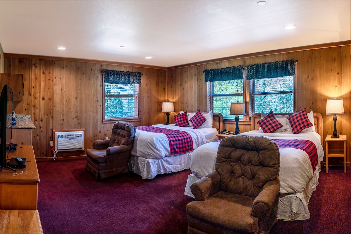 Standard Single Room, 2 Queen Beds | 1 bedroom, Egyptian cotton sheets, premium bedding, pillowtop beds