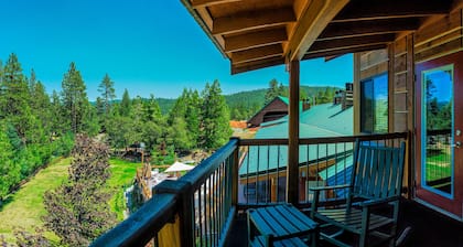 Callahan's Mountain Lodge