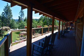 Egyptian cotton sheets, premium bedding, pillowtop beds