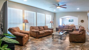 Family House | Living room | 60-inch flat-screen TV with cable channels, TV, DVD player - Callahan's Mountain Lodge (Ashland)