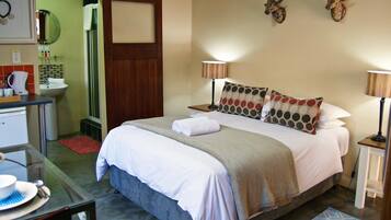 Standard Double Room | Premium bedding, in-room safe, individually decorated, soundproofing