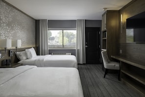 Premium bedding, laptop workspace, iron/ironing board, free WiFi