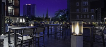 voco Niagara Falls - The Cadence by IHG