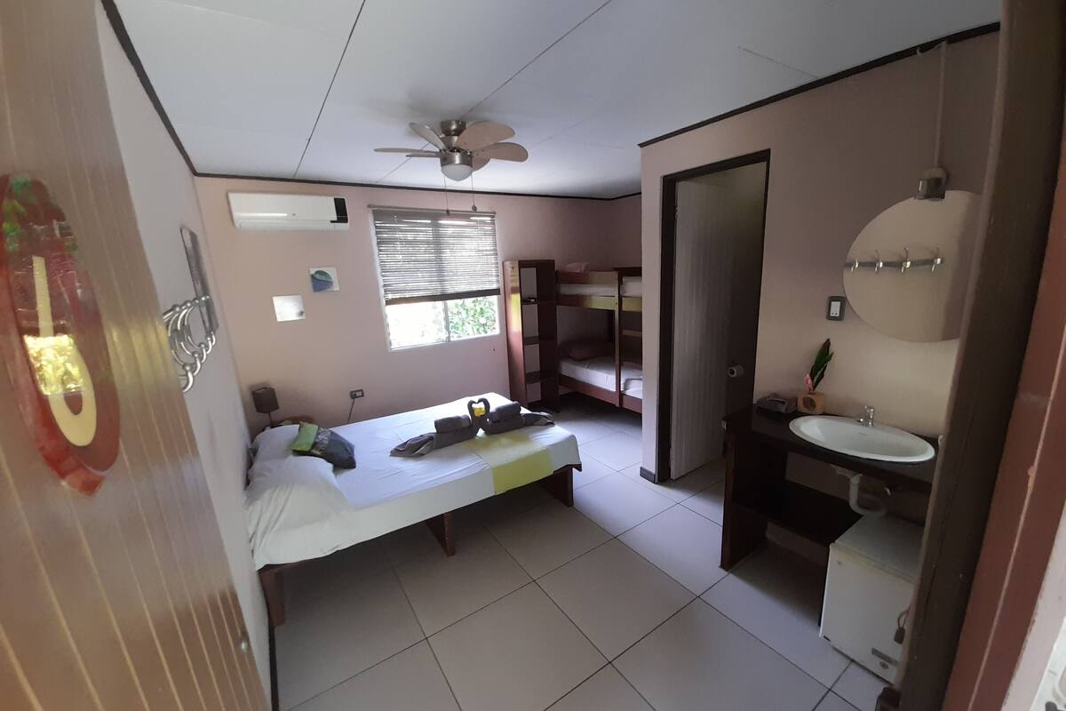 standard quadruple room, multiple beds, private bathroom | minibar, free wifi, bed sheets