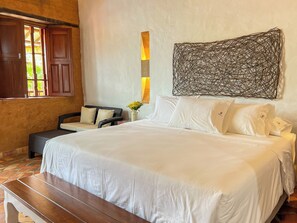 Superior Room | Minibar, in-room safe, desk, laptop workspace - Hicasua Hotel Boutique (Barichara)