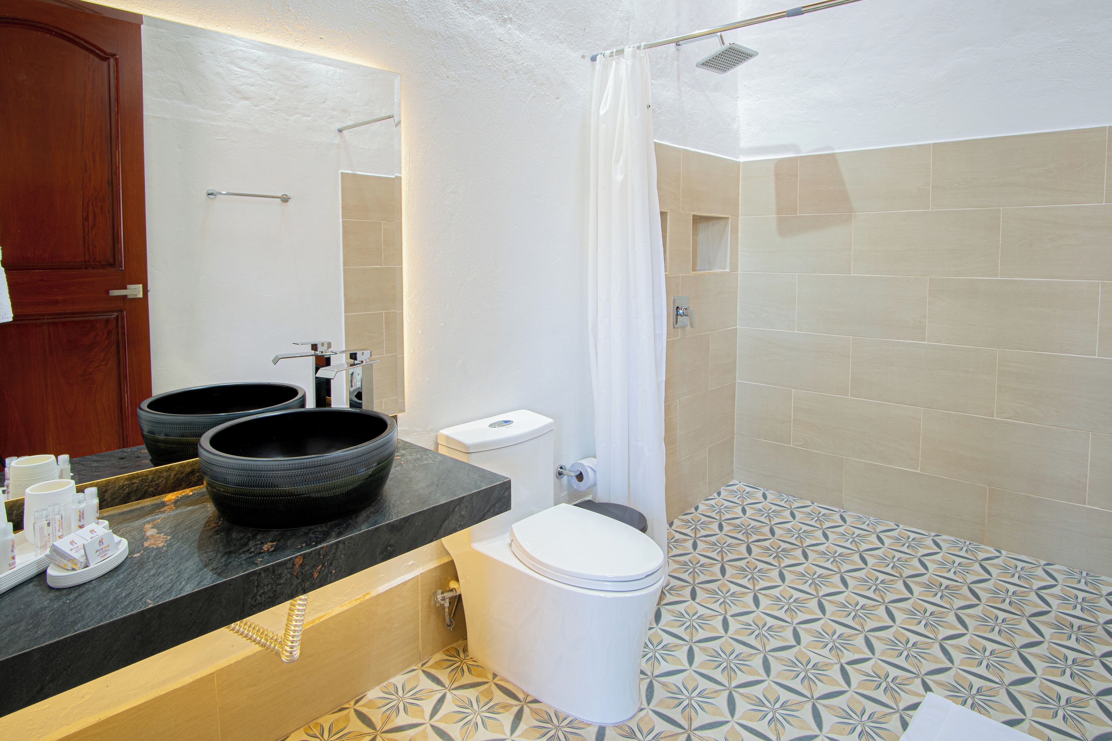 1 bedroom, minibar, in-room safe, desk