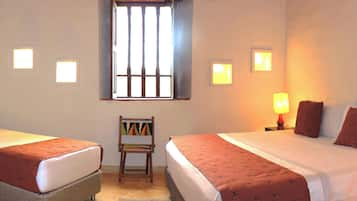 Quadruple Room | Minibar, in-room safe, desk, laptop workspace