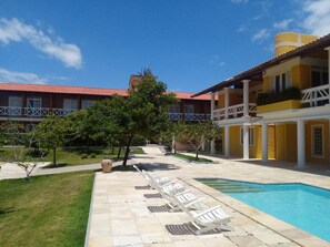 Outdoor pool, sun loungers
