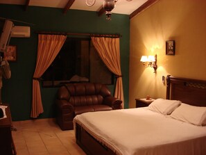 하우스 | 3 개의 침실, 객실 내 금고, 암막 커튼, 다리미/다리미판