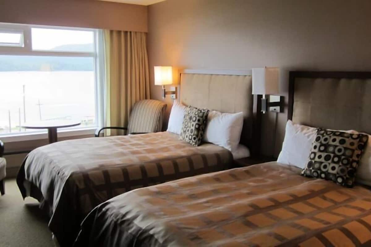 blackout curtains, iron/ironing board, travel cot, free wifi