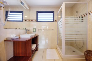 Privilège Suite Belle Etoile, 1 Queen Bed with Sofa bed with balcony and kitchen | Bathroom | Shower, rainfall showerhead, free toiletries, hair dryer