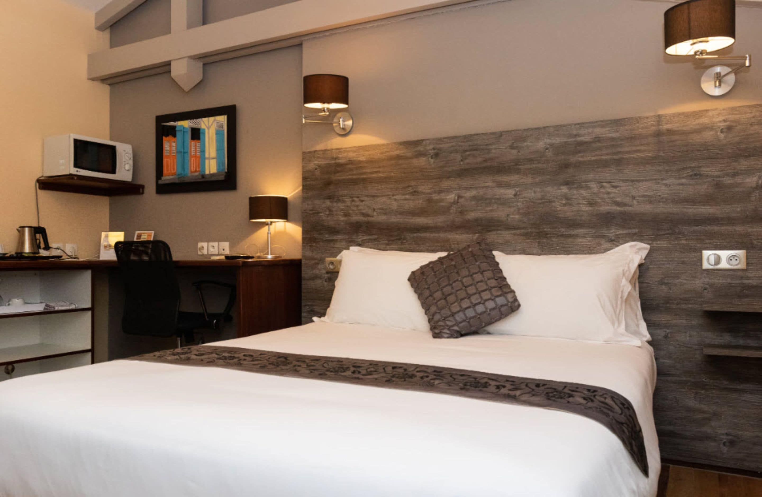 delux room: delux room belle etoile with 1 large bed | 1 bedroom, premium bedding, in-room safe, individually decorated