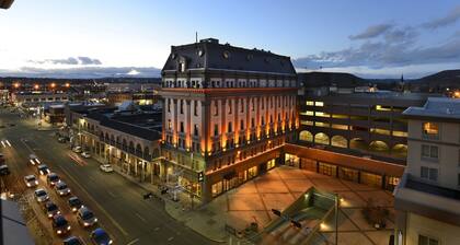Hotel Maison Yakima Tapestry Collection by Hilton