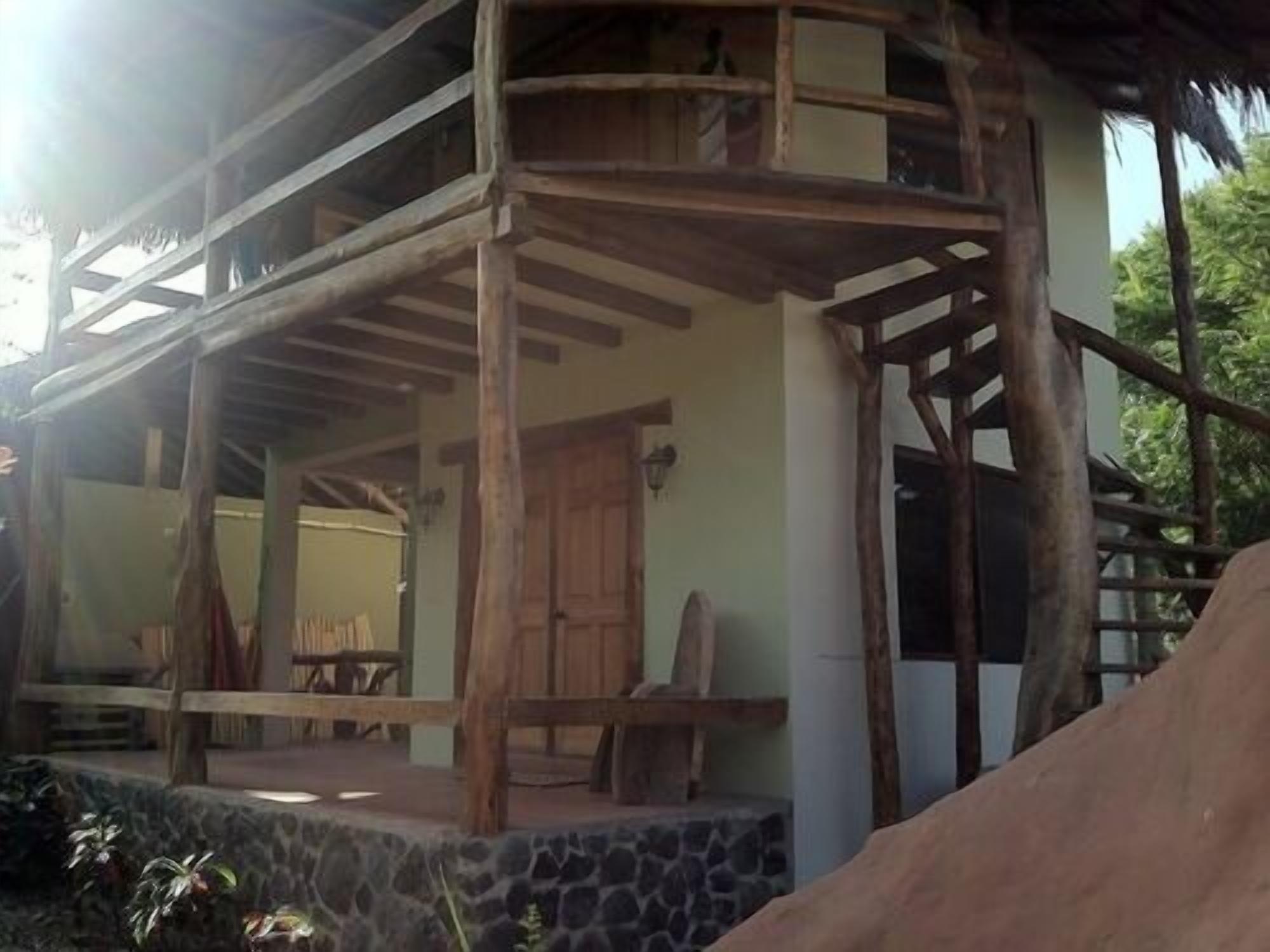 in-room safe, free wifi, bed sheets