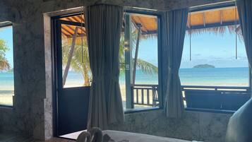 Air-Con Beach Front (4 persons) | Minibar, in-room safe, desk