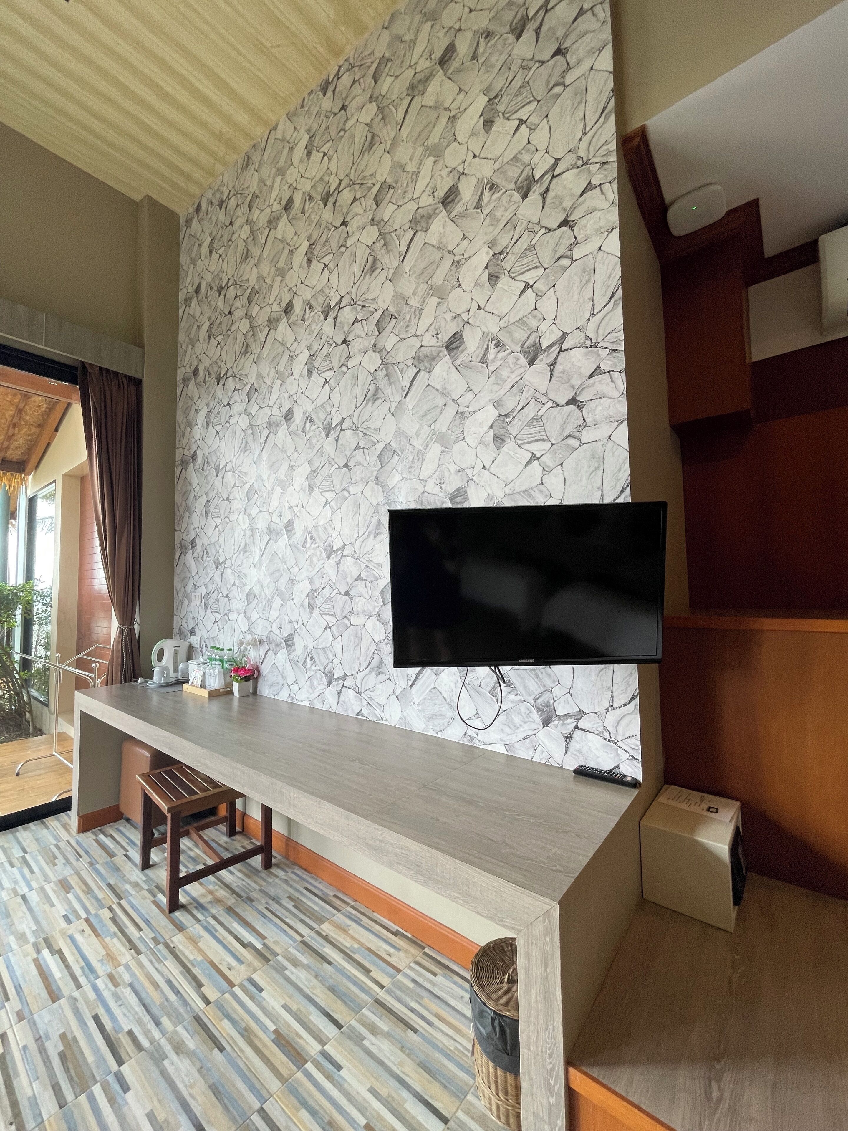 room air-con beach front ( 4 persons) | room amenity