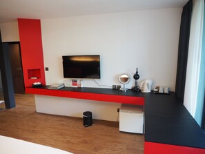 Värdeförvaringsskåp på rummet, gratis barnsängar och extrasängar