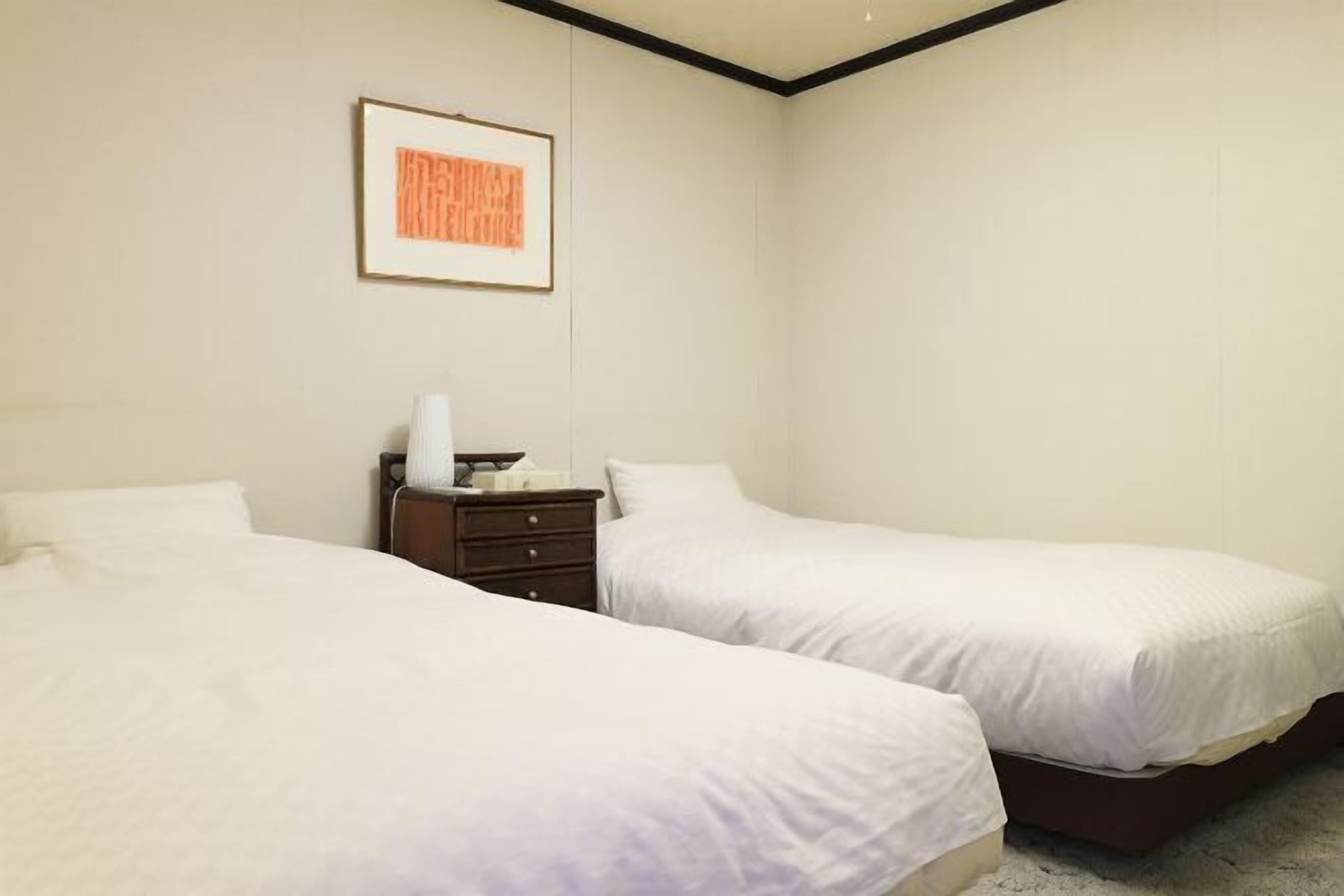 Minibar, in-room safe, desk, laptop workspace