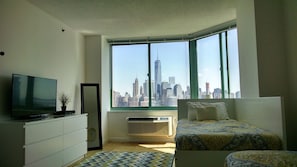 Luxury Apartment, 2 Bedrooms, Kitchen, City View