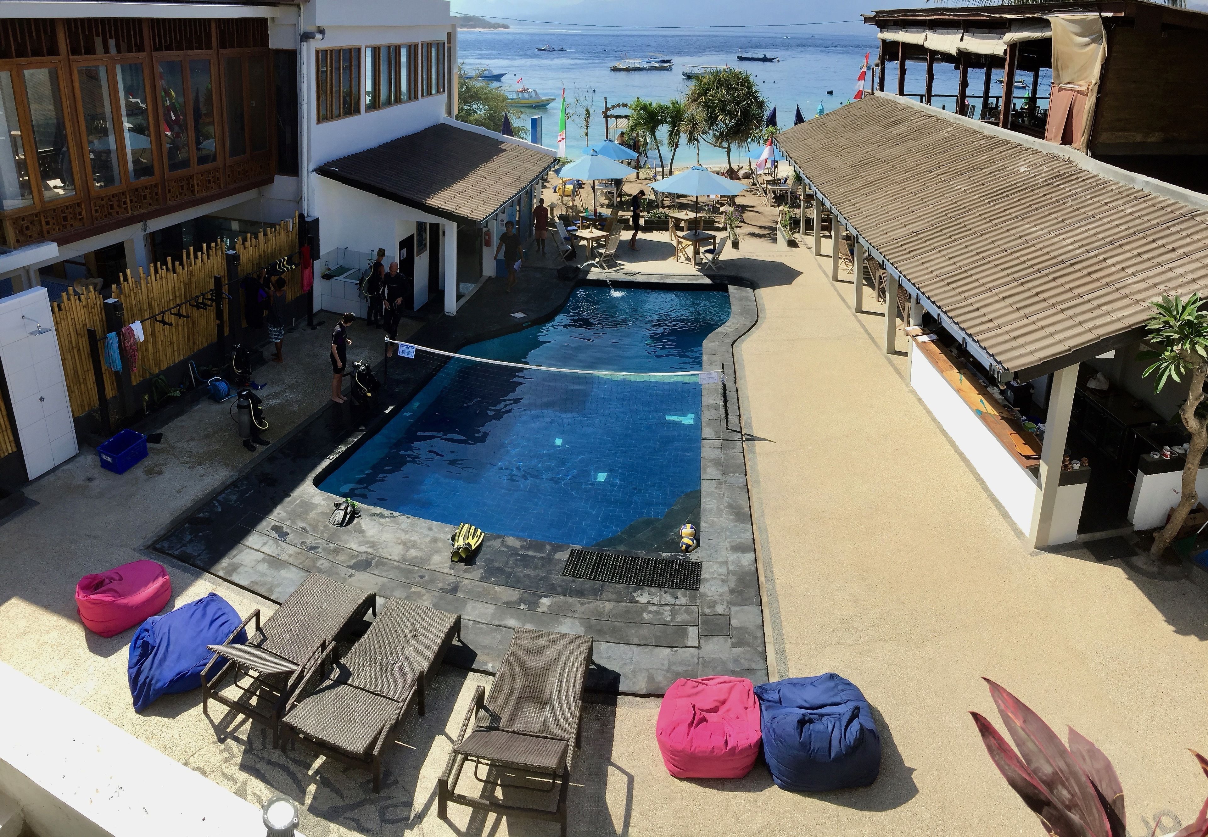 Outdoor pool, pool loungers