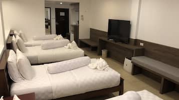 Family Room | Caja fuerte, escritorio, wifi gratis