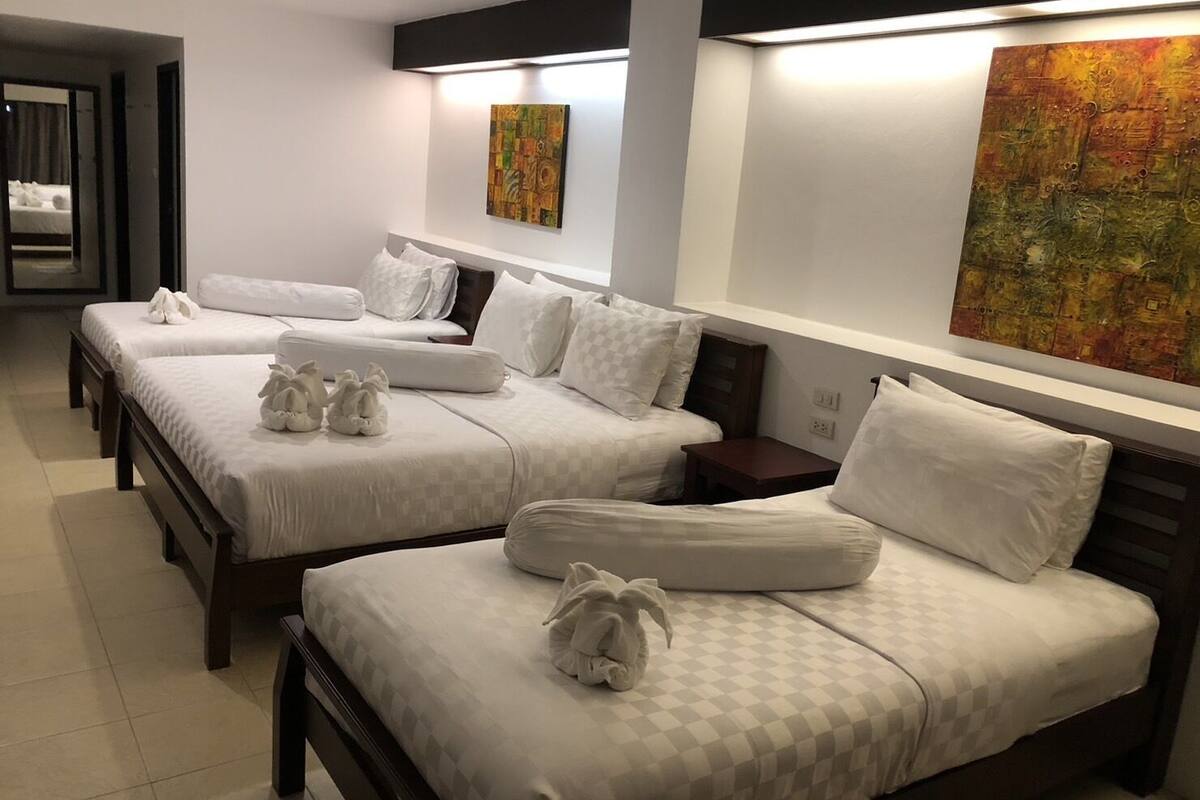 family room | in-room safe, desk, free wifi