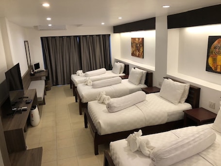 Caja de seguridad en la habitación, escritorio y wifi gratis