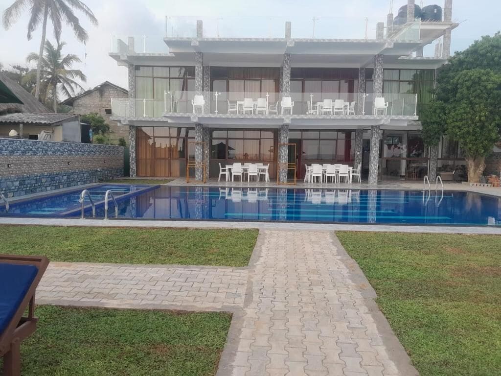 واجهة المنشأة