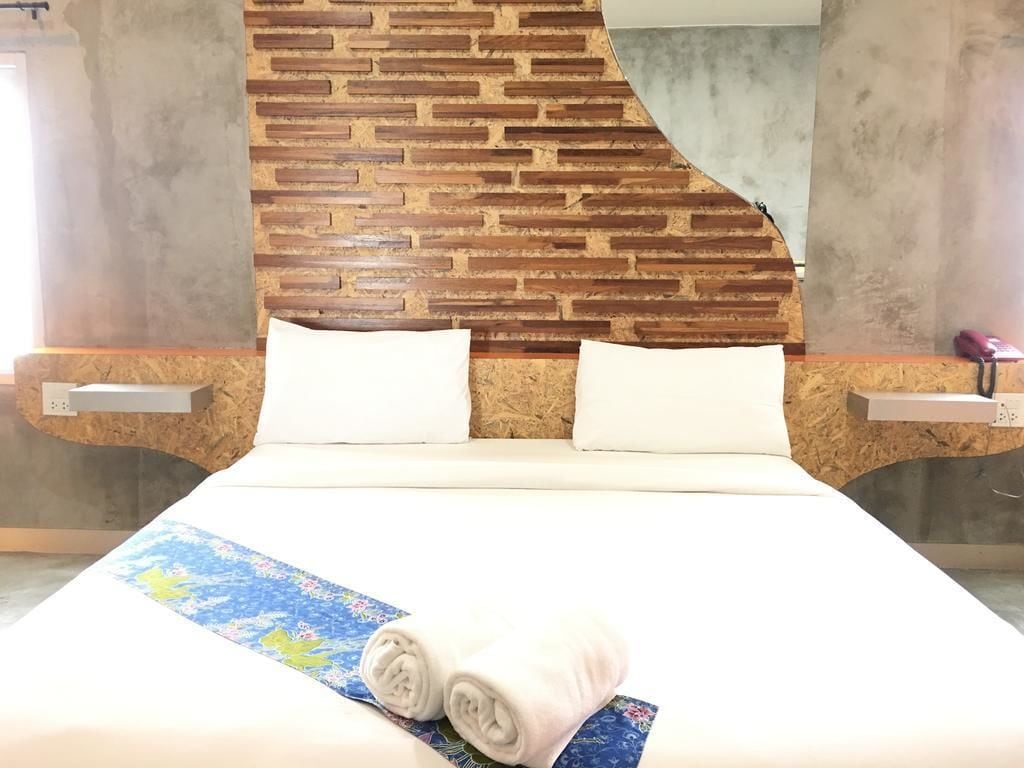 studio double room | desk, rollaway beds, free wifi