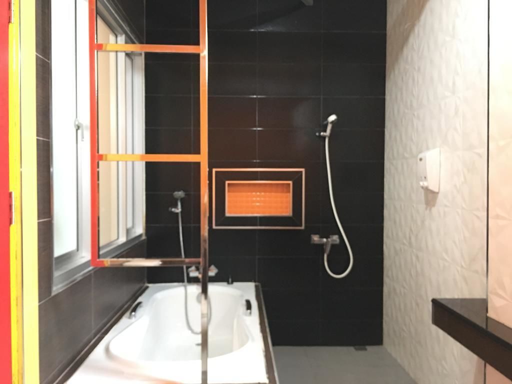 standard double room - building  | desk, rollaway beds, free wifi