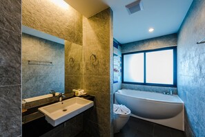 Suite, 2 Bedrooms | Deep-soaking bathtub - S17 @ Nimman Hotel (Chiang Mai)