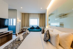 Suite, 2 slaapkamers | Uitzicht vanuit de kamer