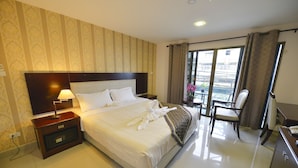 Superior Room with Balcony - Chaplin Inn (Pattaya)